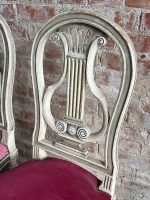 Koka krēslu komplekts ar līras atzveltni un samtu — Luija XVI stilā (Set of 6 Painted Wood Lyre-Back Chairs) (6481) - Image 9