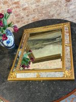 Vidēji liela izmēra spogulis ar novecinātu spoguļa rāmi (6437) – Bild 2