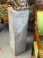 Set — Bronzefigur ''Medusa'' in Silberton + Betonsäule/Sockel (6314) – Bild 3