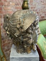 Set — Bronzefigur ''Medusa'' in Silberton + Betonsäule/Sockel (6314) – Bild 8