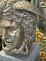 Set — Bronzefigur ''Medusa'' in Silberton + Betonsäule/Sockel (6314) – Bild 18