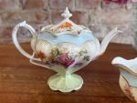 Grezna antīka plānā porcelāna tējas / kafijas servīze ar roku apgleznotiem ziediem — XIX gs. beigas / XX gs. sākums (5891) - Image 4
