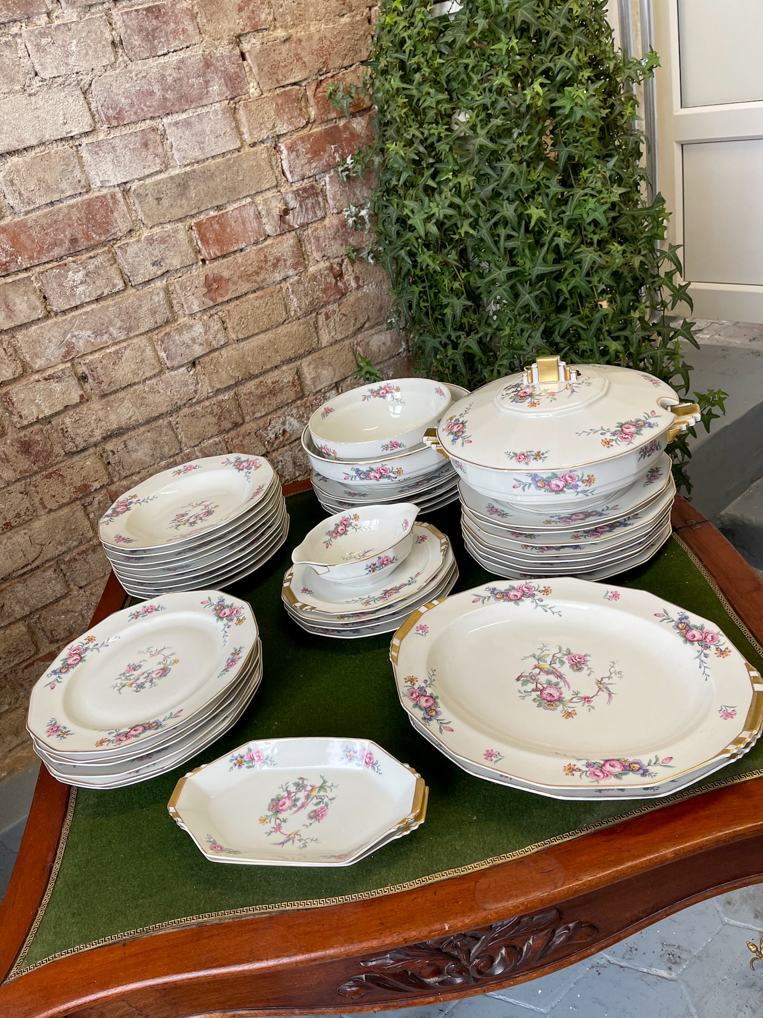 Pusdienu Servīzes komplekts (1062) - Image 1