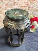 Melns japāņu stila galdiņš melnā krāsā ar stikla virsmu , vidēji maza izmēra (Japanese Style Black Side Table) (7067) - Image 2