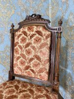 Pair of Louis XVI chairs with bow carving, walnut (389) - Image 4