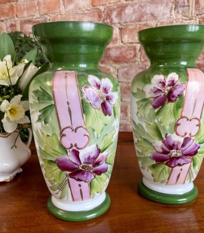 Glasvaser med blomstermønster, 2 stk, mellem (3124)