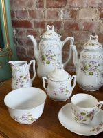 Antīka porcelāna tējas un kafijas servīze 11 personām ar divām tējkannām (Antiquarian Porcelain Tea & Coffee Service for 11 Persons) (5966) - Image 4