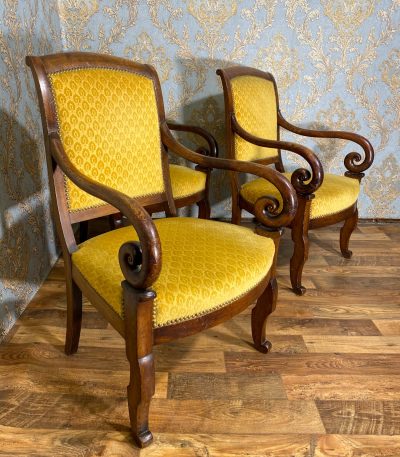 Franske restaurerede Louis Philippe lænestole med armlæn, 3 stk., ca. 1835, valnød