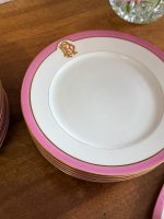 Antīka Francijas rozā porcelāna deserta servīze ar monogrammu — Vve J. Mourlot, Paris (Antique French porcelain dessert set with pink borders and gold monogram) (5965) - Image 14