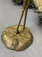 Trana med upphöjd hals — Mässing eller bronsfigur, asiatisk djurkonst, Japan eller Kina, ca 1950–1980. Trana, medelstor, medeltung (4418) - Bild 17