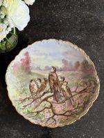 Antīks franču Limoges porcelāna lielformāta lādētais šķīvis ar dziedātājputnu gleznojumu (6705) - Image 2