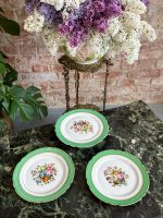Porcelāna Komplekts ar Ziedu Motīviem - Kūku Šķīvis + 2 Šķīvji (4078)