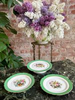 Porcelāna Komplekts ar Ziedu Motīviem - Kūku Šķīvis + 2 Šķīvji (4078) - Image 2