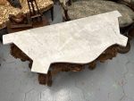 Monumentāla Koka Konsole ar Balto Marmora Virsmu un Rocaille Grebumu — Louis XV / Baroque, Francija, ap 1720.–1780. (4478) - Image 6