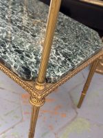 Trīsstāvīgs galds ar zaļu marmoru — Neoklasicisma stilā (Three Tier Marble Side Table) (7025) - Image 12
